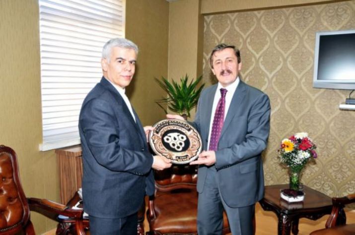 Başkonsolos Kasimi’den, Rektör Prof. Dr. Çapoğlu’na Ziyaret